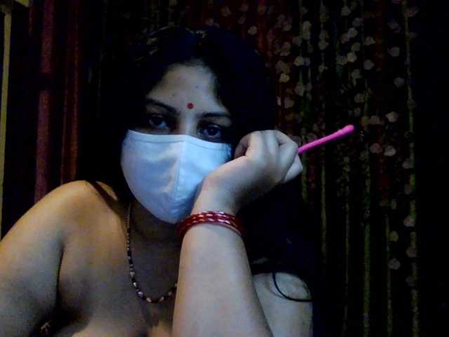 Naughtyladki live cam on BongaCams