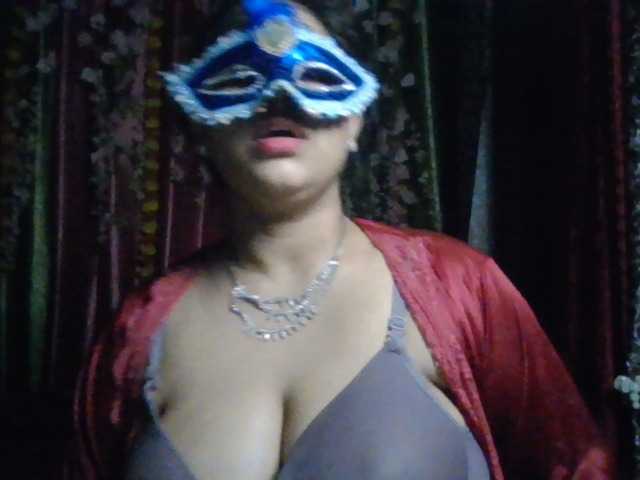 Naughtyladki live cam on BongaCams