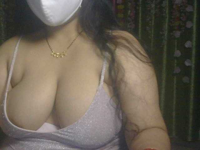 Naughtyladki live cam preview