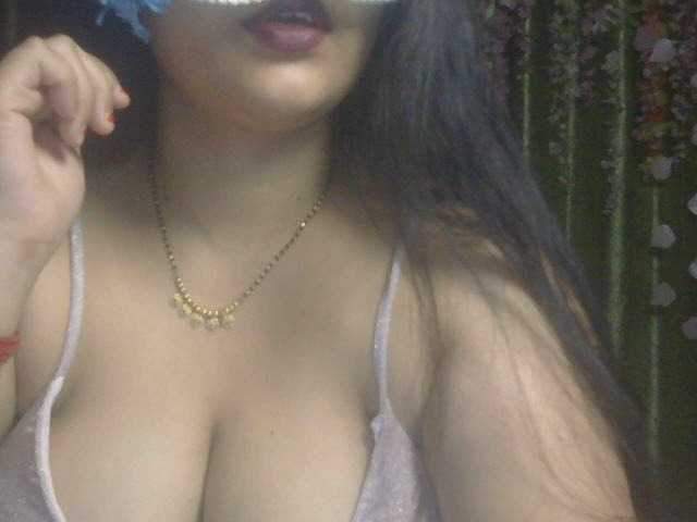 Naughtyladki live cam preview
