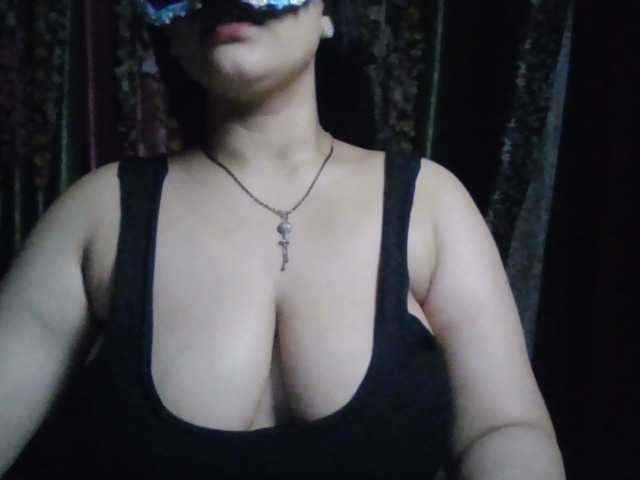 Naughtyladki live cam on BongaCams