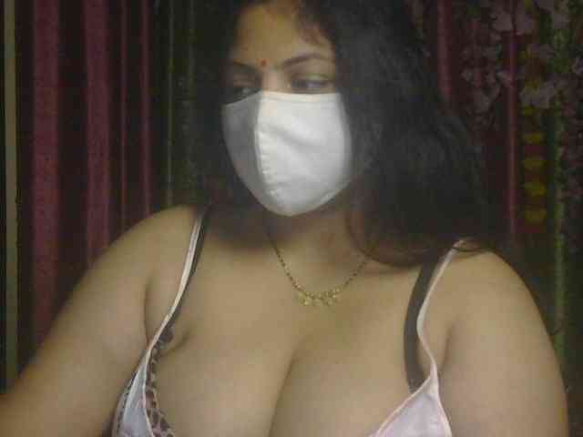 Naughtyladki webcam