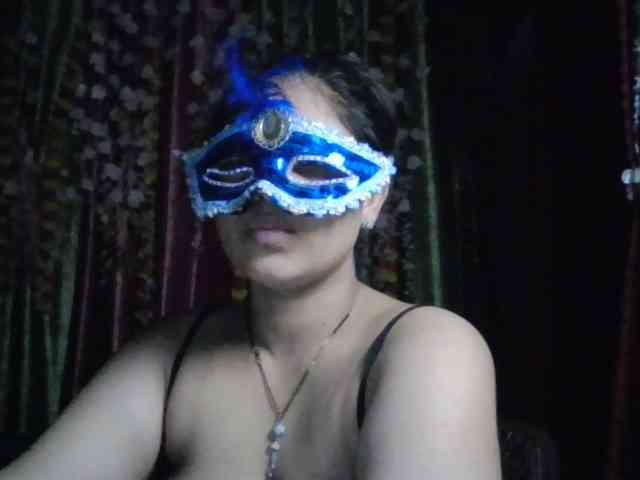 Naughtyladki webcam