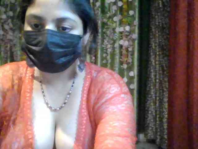 Naughtyladki webcam