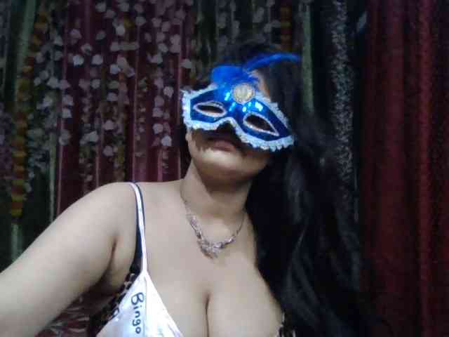 Naughtyladki webcam
