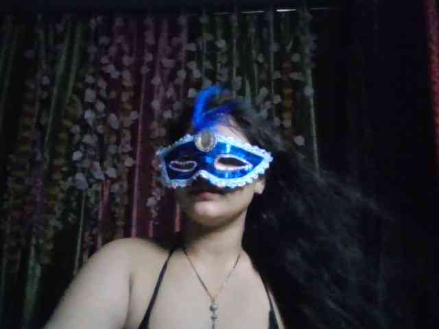 Naughtyladki webcam
