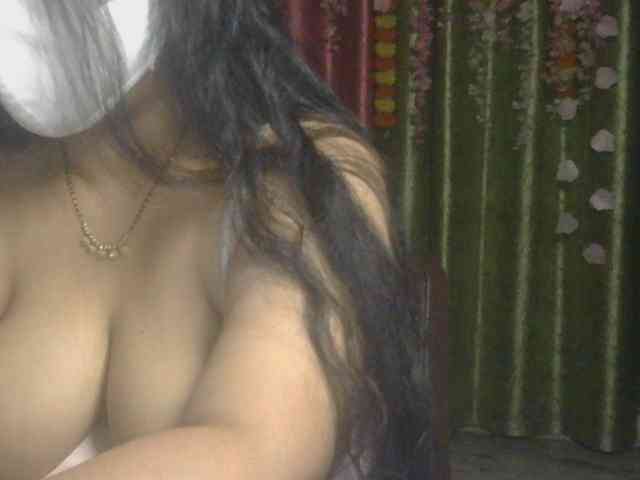 Naughtyladki webcam