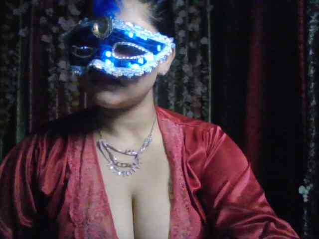 Naughtyladki webcam