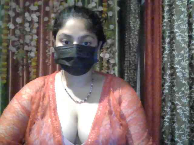 Naughtyladki webcam