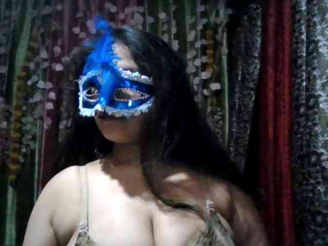 Naughtyladki webcam