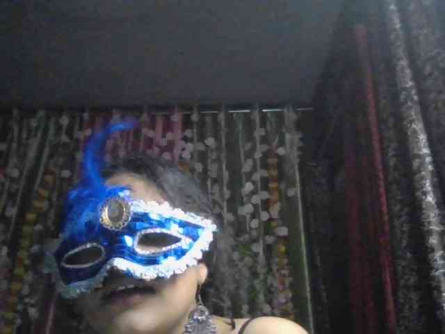 Naughtyladki webcam
