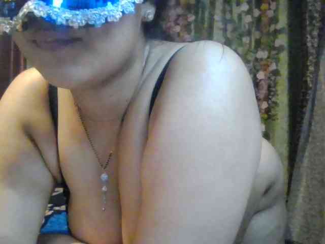 Naughtyladki webcam