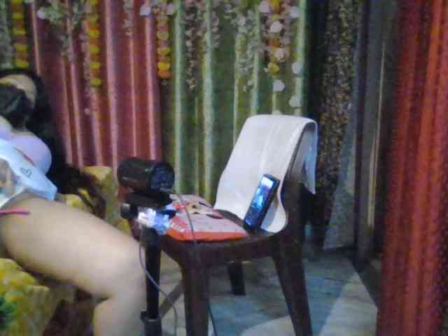 Naughtyladki webcam
