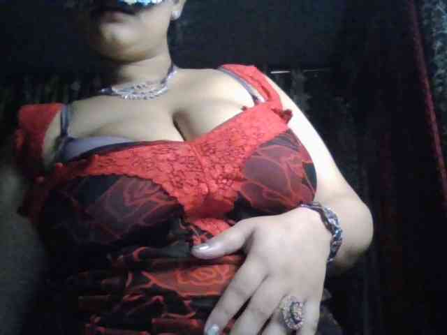 Naughtyladki webcam