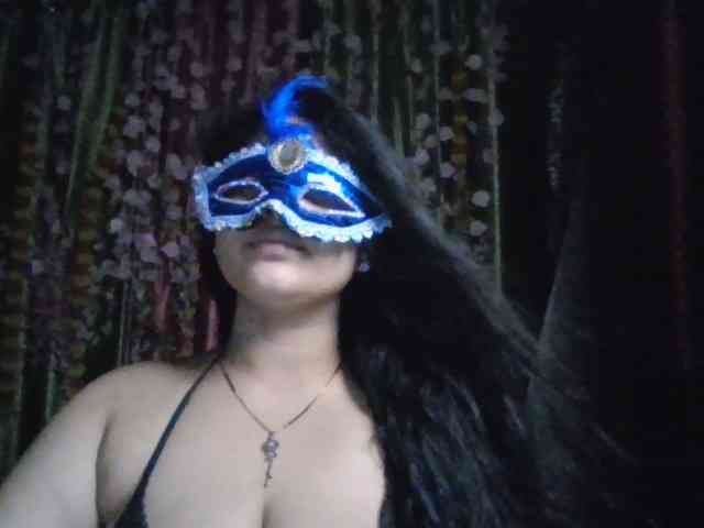 Naughtyladki webcam