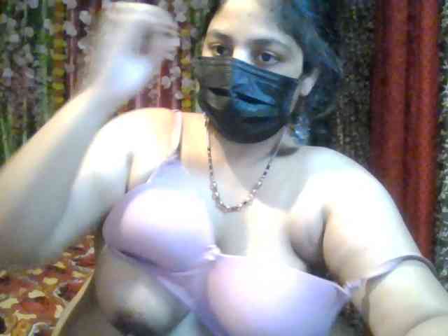 Naughtyladki webcam