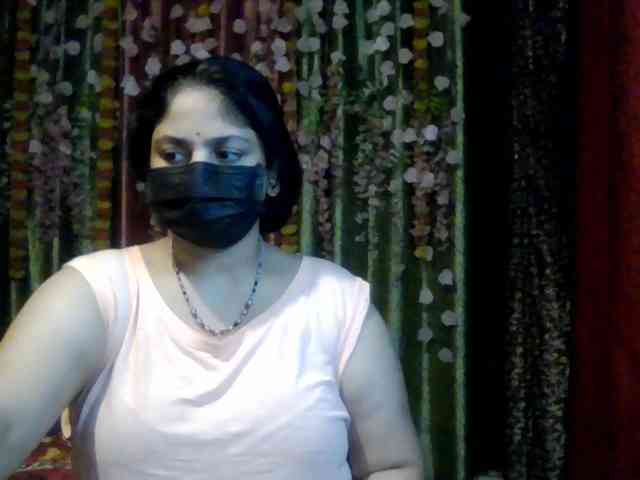 Naughtyladki webcam