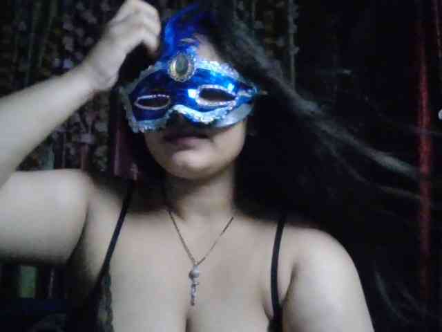 Naughtyladki webcam