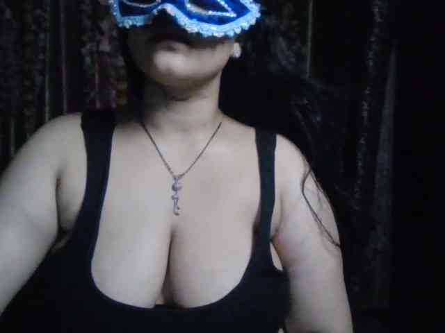 Naughtyladki webcam