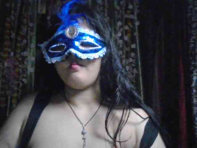 Naughtyladki webcam