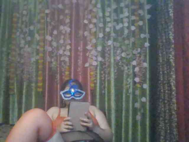 Naughtyladki webcam