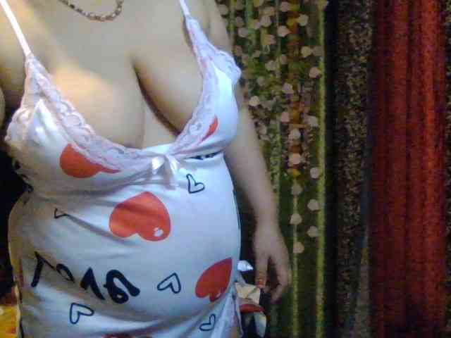 Naughtyladki Live Webcam on BongaCams