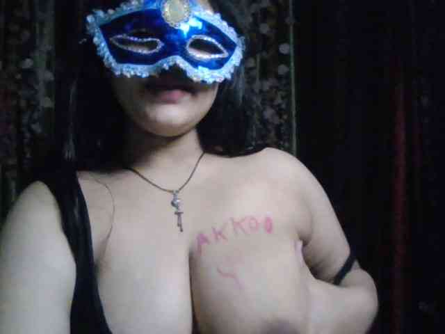 Naughtyladki webcam