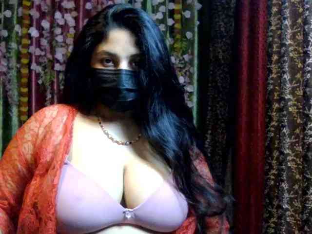 Naughtyladki webcam