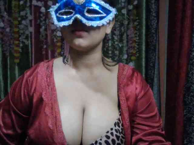 Naughtyladki webcam