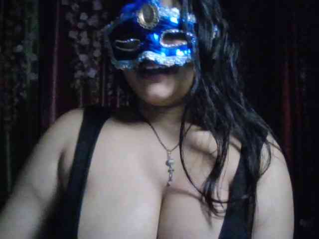 Naughtyladki webcam
