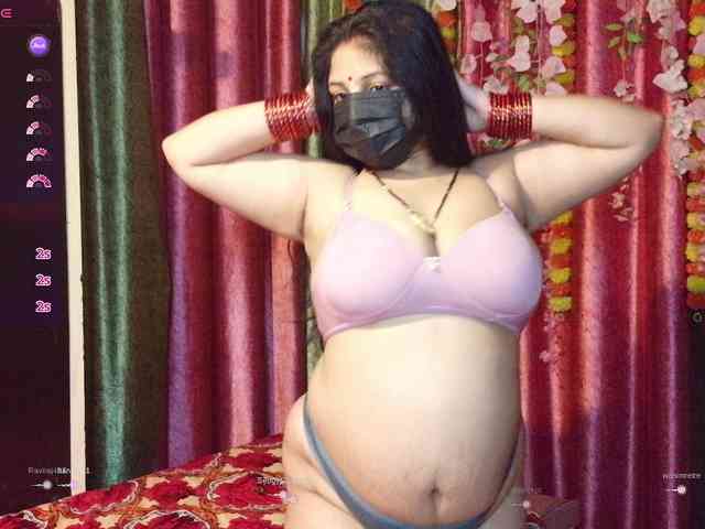 Naughtyladki webcam
