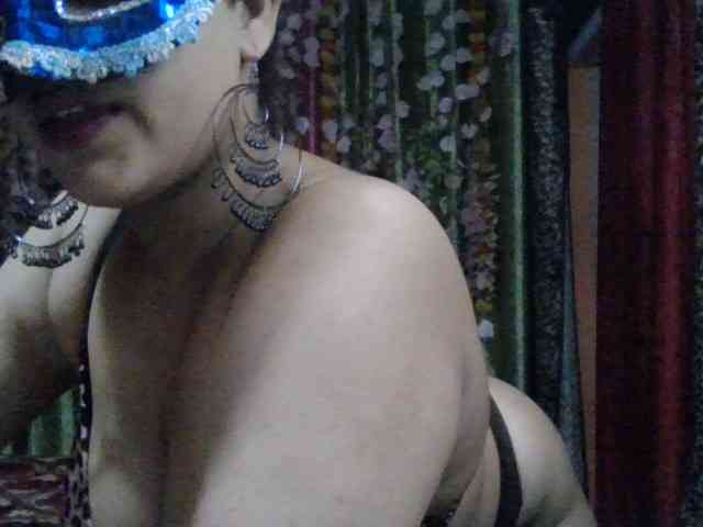 Naughtyladki webcam