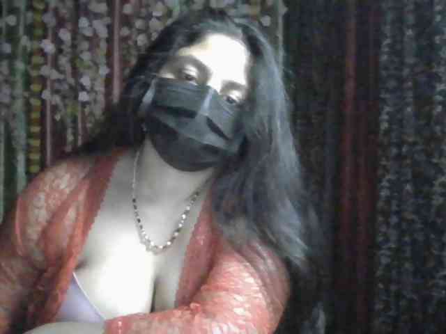 Naughtyladki webcam