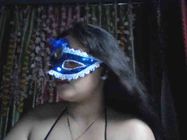 Naughtyladki webcam