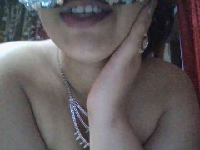 Naughtyladki webcam