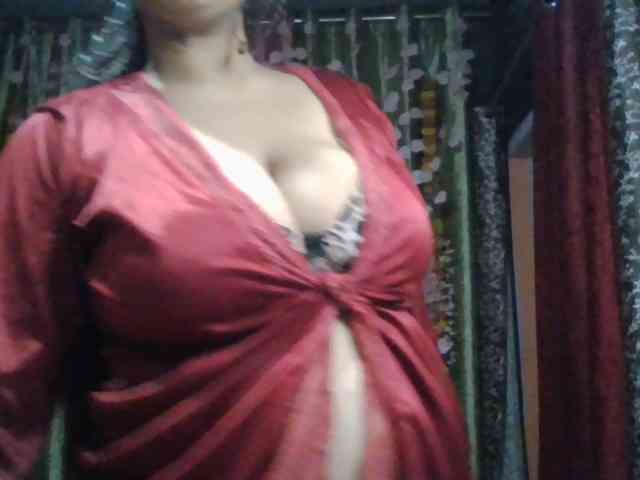 Naughtyladki webcam