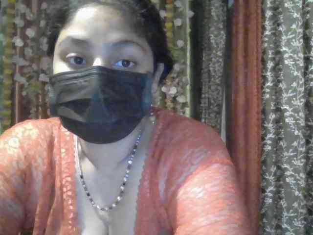 Naughtyladki webcam