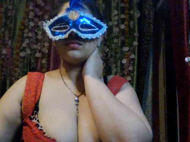 Naughtyladki webcam
