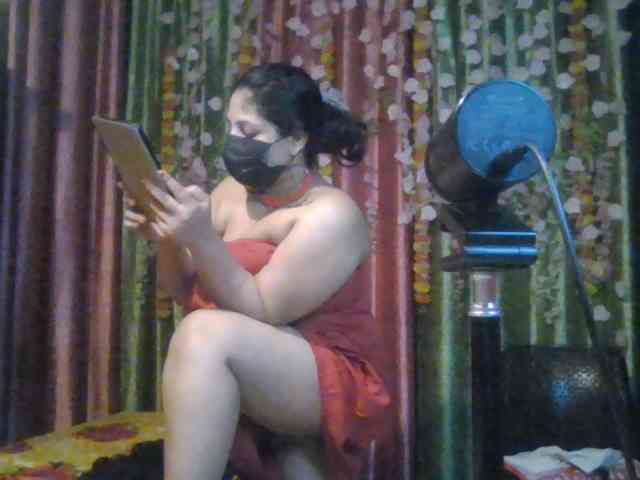 Naughtyladki webcam