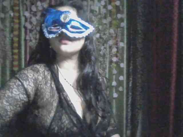 Naughtyladki webcam