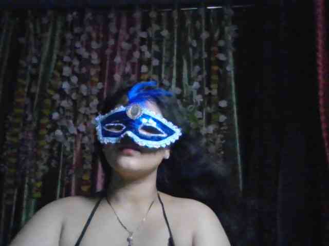 Naughtyladki webcam