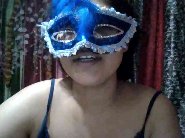 Naughtyladki webcam