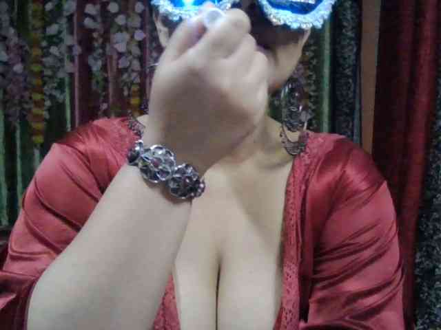 Naughtyladki webcam