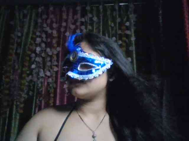 Naughtyladki webcam