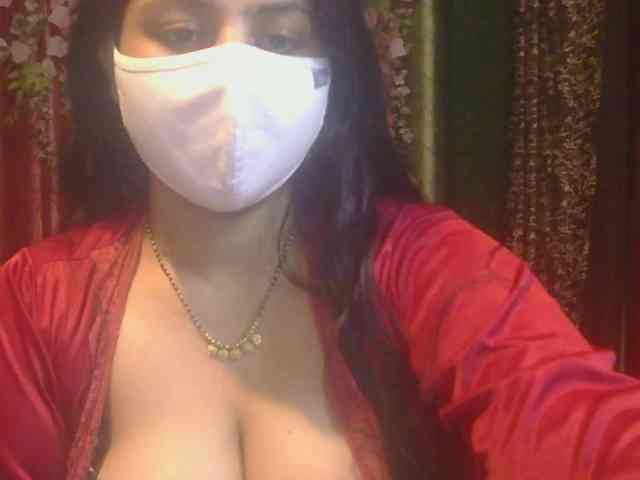 Naughtyladki webcam