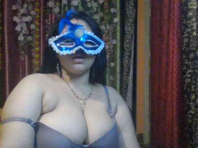 Naughtyladki webcam