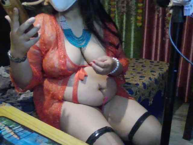 Naughtyladki webcam