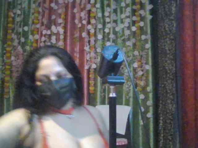 Naughtyladki webcam