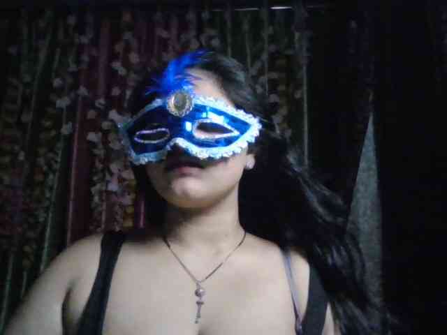 Naughtyladki webcam