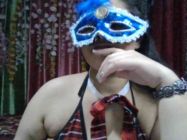 Naughtyladki webcam